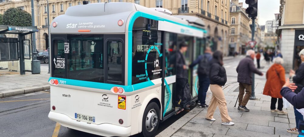 The free shuttle in Rennes city centre connected via 5G.