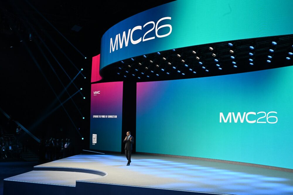 Image de GSMA : accès vers vidéo de Vivek Badrinath pendant sa keynote d'ouverture du MWC 2026